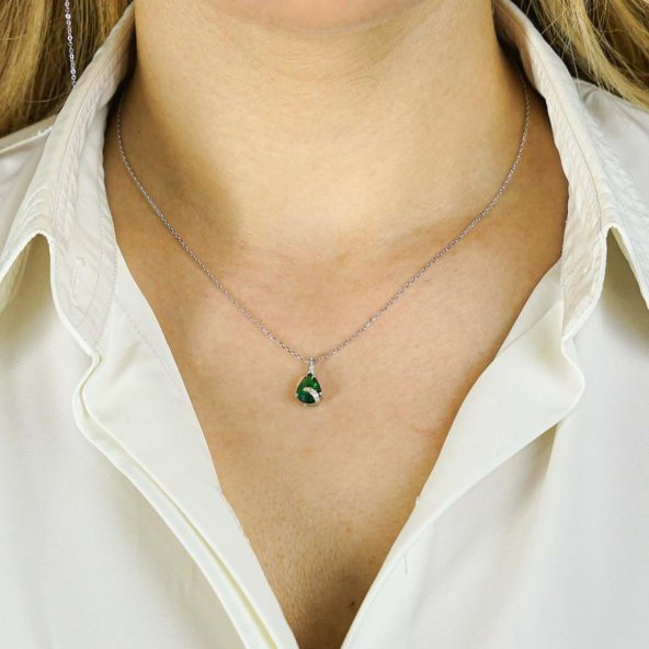 Damla Tasarımlı Zümrüt Yeşili Zirkon Taşlı 925 Ayar Gümüş Kadın Kolye - Resim 2