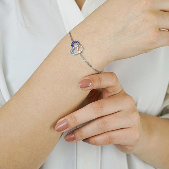 Renk Geçişli Kalp Tasarımlı Tektaş Pırlanta Detaylı 925 Ayar Gümüş Kadın Bileklik - Resim 3