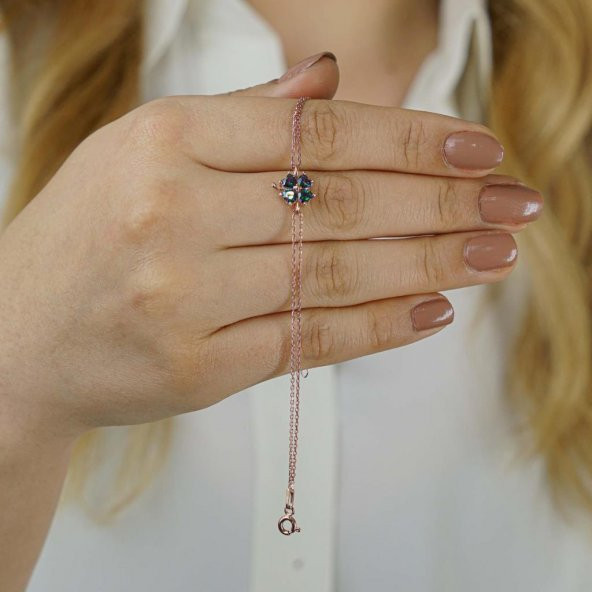 Yonca Tasarımlı Kalp Detaylı Mistik Topaz Taşlı 925 Ayar Gümüş Bileklik - Resim 2