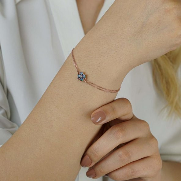 Yonca Tasarımlı Kalp Detaylı Mistik Topaz Taşlı 925 Ayar Gümüş Bileklik - Resim 3