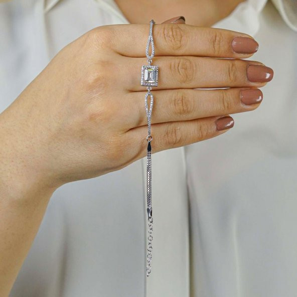 Baget Taşlı Kelepçe Model 925 Ayar Gümüş Kadın Bileklik - Resim 2