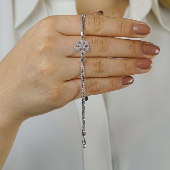 Kar Tanesi Tasarımlı 925 Ayar Gümüş Kadın Bileklik - Resim 2