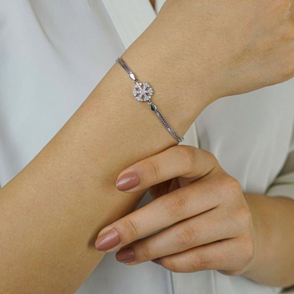 Kar Tanesi Tasarımlı 925 Ayar Gümüş Kadın Bileklik - Resim 3