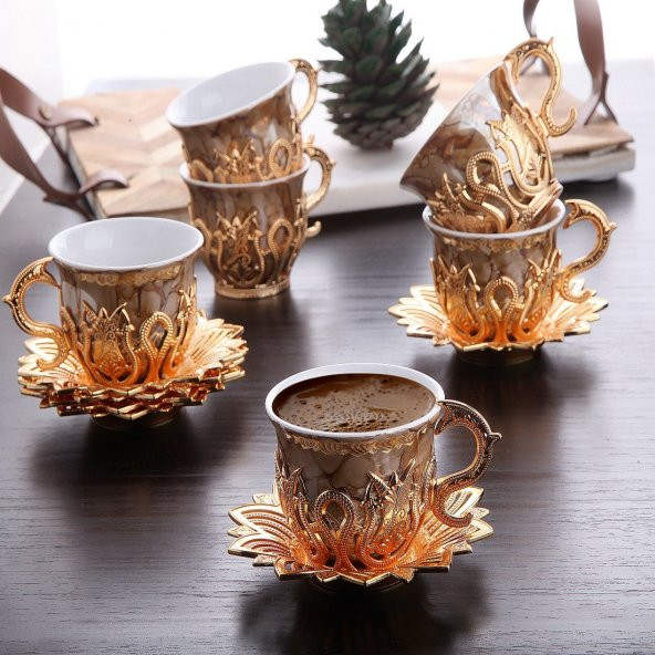 Ahsen Tiryaki Kahverengi Desenli 6 Kişilik Türk  Kahve Seti 18 Parça Altın Renkli