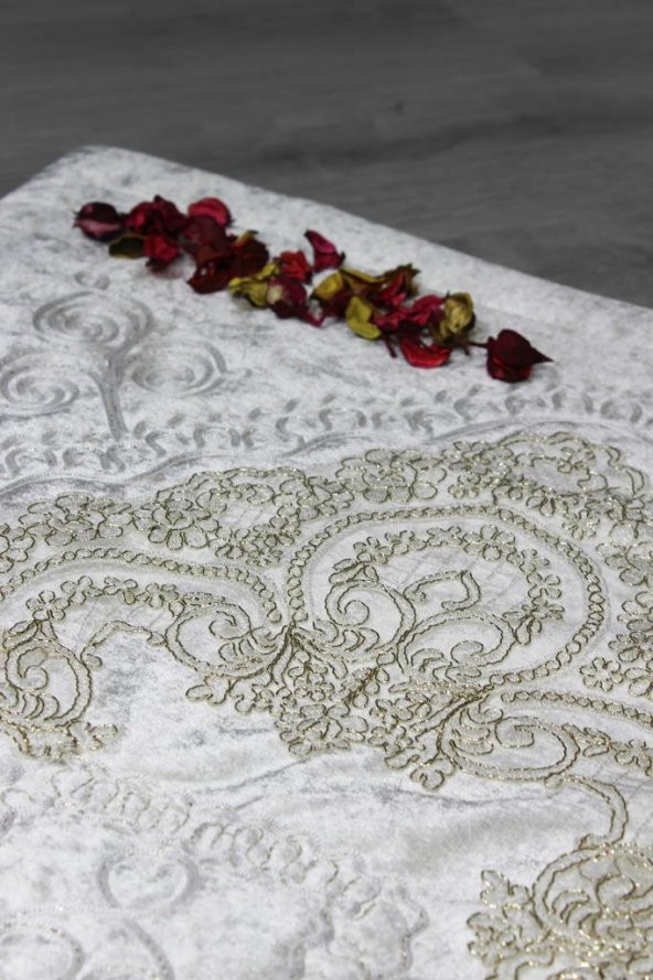 Çeyiz Diyarı Fransız Güpürlü Lisa Kadife Seccade Krem Gold - Resim 9