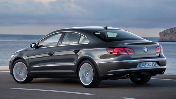 VW Passat CC 2013-2017 Arka Tampon Sol Köşe Krom Çıtası 3C8807459B - 2