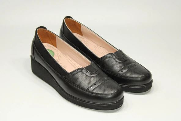 HANIMCA ORTOPEDİK TABAN KADIN GÜNLÜK RAHAT TAŞ DETAY DOLGU ANNE AYAKKABISI