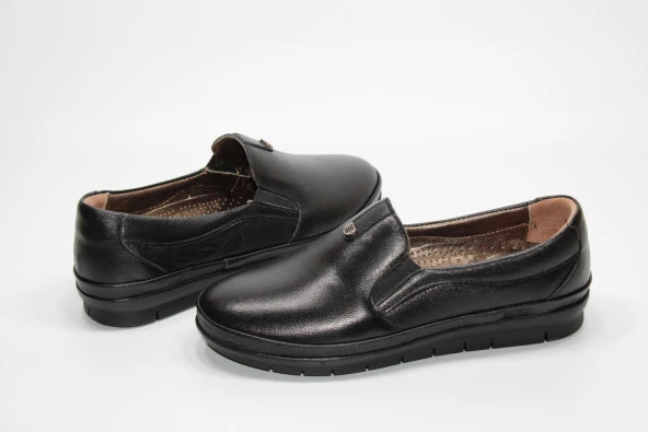 HANIMCA HAKİKİDERİ DÜZ TABAN YANI LASTİKLİ TOPUK DİKENİ JEL TABAN KADIN GÜNLÜK SİYAH RAHAT AYAKKABI - 2