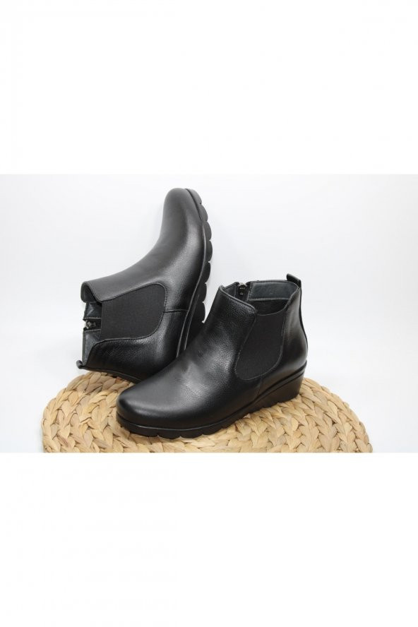 HAKİKİ DERİ ORTOPEDİK YANI LASTİKLİ DÜĞMELİ İÇİ YÜNLÜ FERMUARLI DOLGU TABAN BOT - 7
