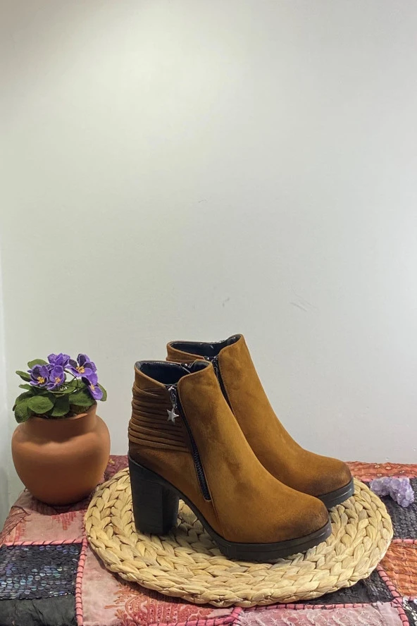 Kadın Süet Topuklu Bot - 9