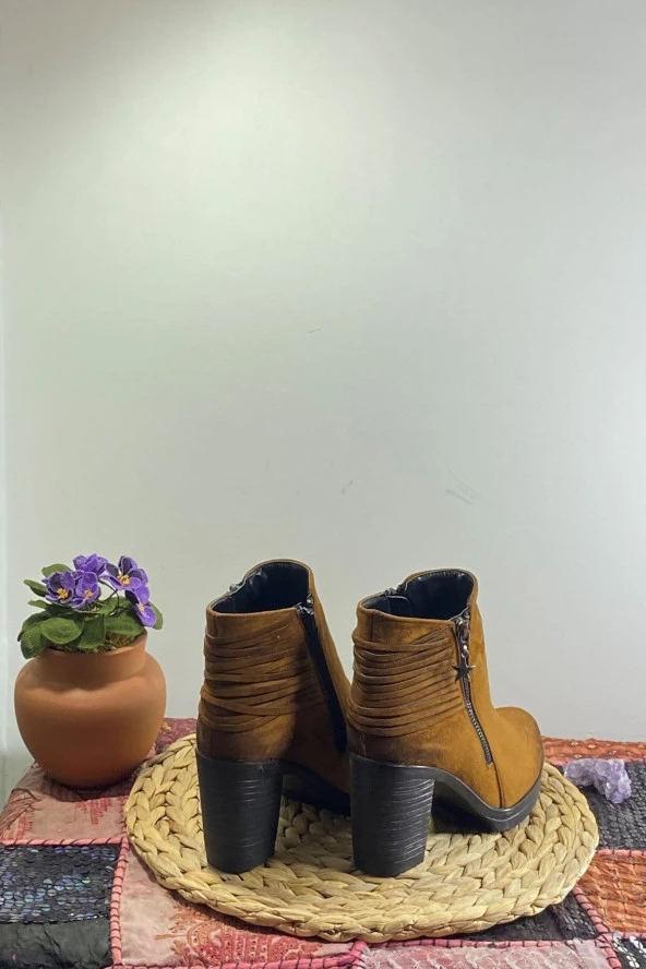 Kadın Süet Topuklu Bot - 10