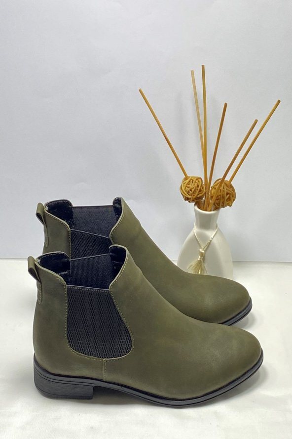 GÜNLÜK İKİ TARAFI LASTİKLİ BOT - 4