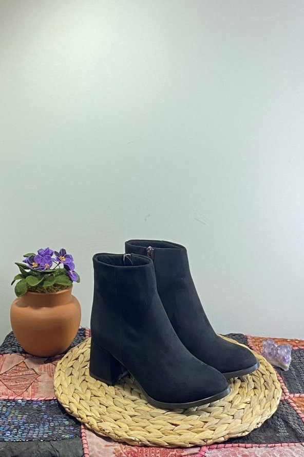 Siyah Kadın Topuklu Bot