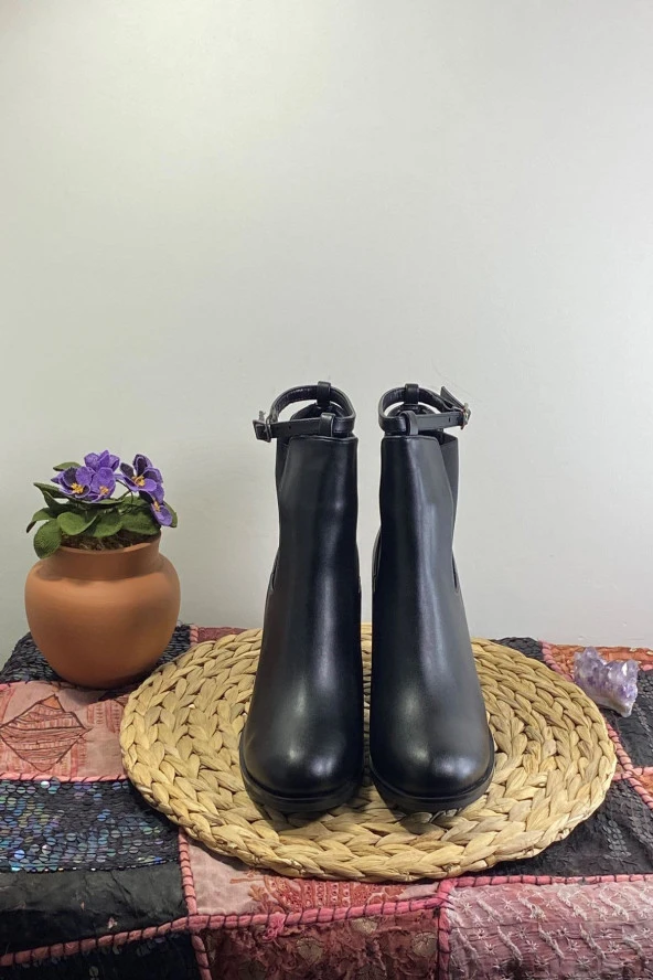 Kadın Süet Topuklu Bot - 11