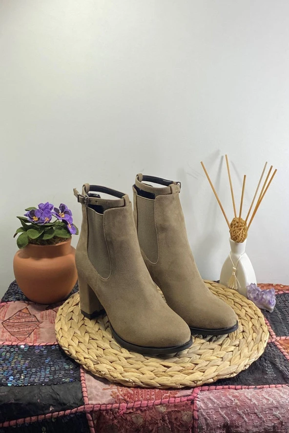 Kadın Süet Topuklu Bot - 18
