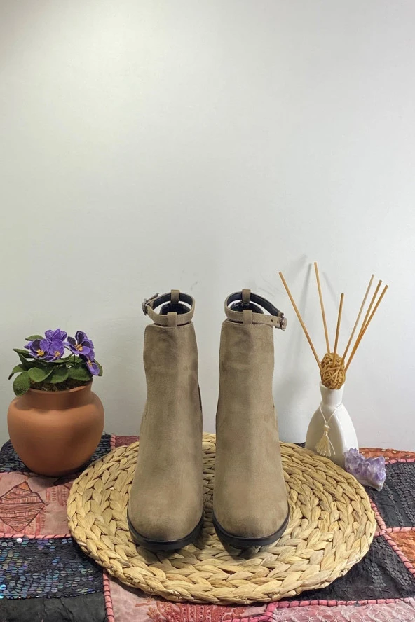 Kadın Süet Topuklu Bot - 21