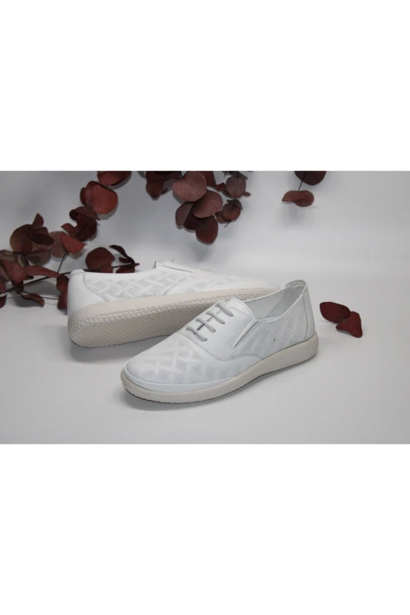 MARYJANE HAKİKİ DERİ KAUÇUK DÜZ TABAN BASKILI DERİ BEYAZ BAĞCIKLI GÜNLÜK ÇARIK AYAKKABI - 3