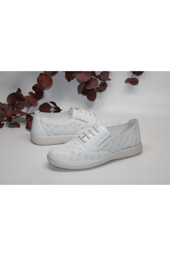 MARYJANE HAKİKİ DERİ KAUÇUK DÜZ TABAN BASKILI DERİ BEYAZ BAĞCIKLI GÜNLÜK ÇARIK AYAKKABI - 4