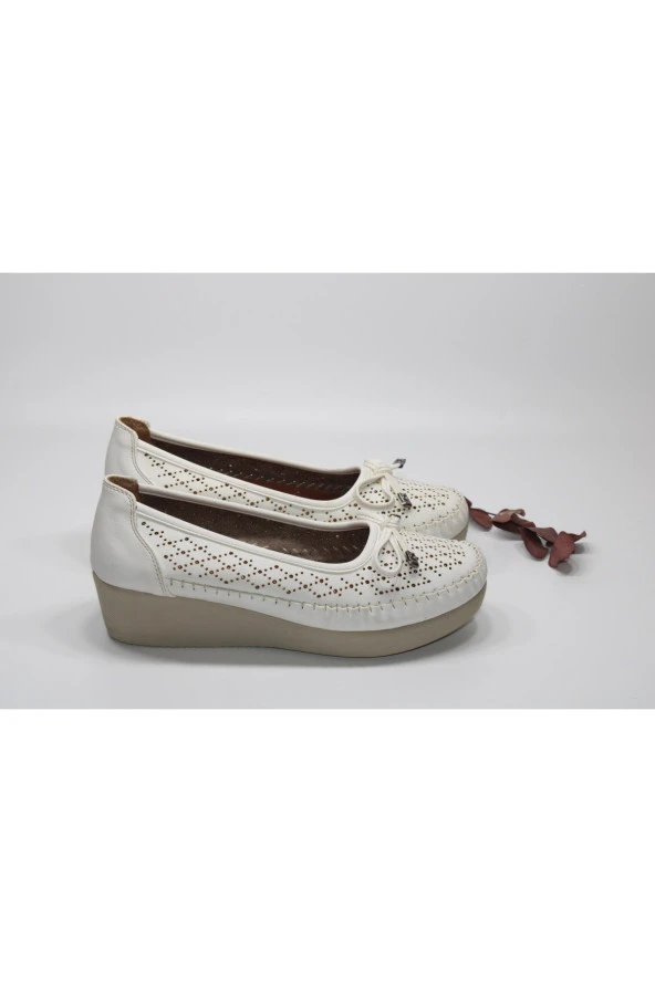 DOLGU TABAN DELİKLİ FİYONK DETAY BAĞSIZ GÜNLÜK RAHAT AYAKKABI - 3