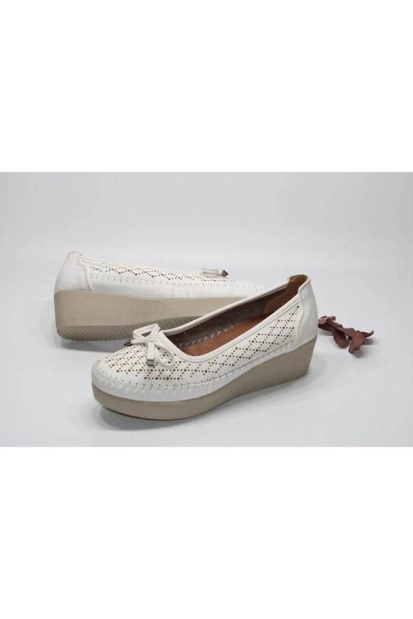 DOLGU TABAN DELİKLİ FİYONK DETAY BAĞSIZ GÜNLÜK RAHAT AYAKKABI - 4