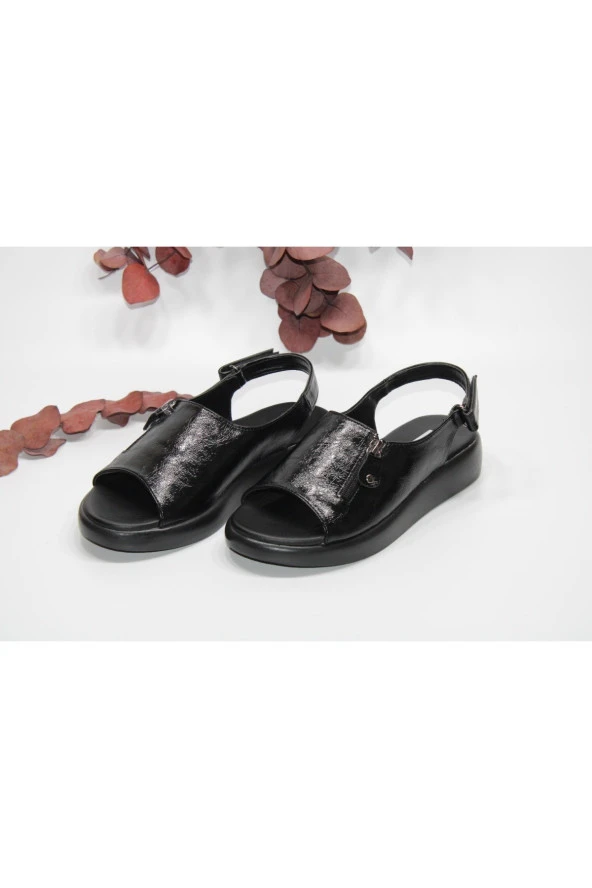 ÖNÜ VE ARKASI AÇIK TEK BANT FERMUAR SÜS DETAY ORTOPEDİK GÜNLÜK SANDALET - 7