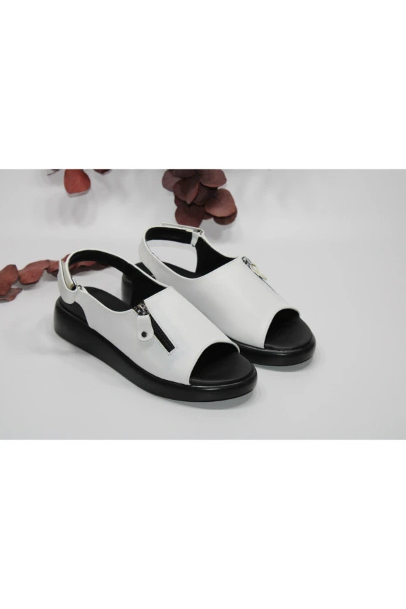 ÖNÜ VE ARKASI AÇIK TEK BANT FERMUAR SÜS DETAY ORTOPEDİK GÜNLÜK SANDALET - 9