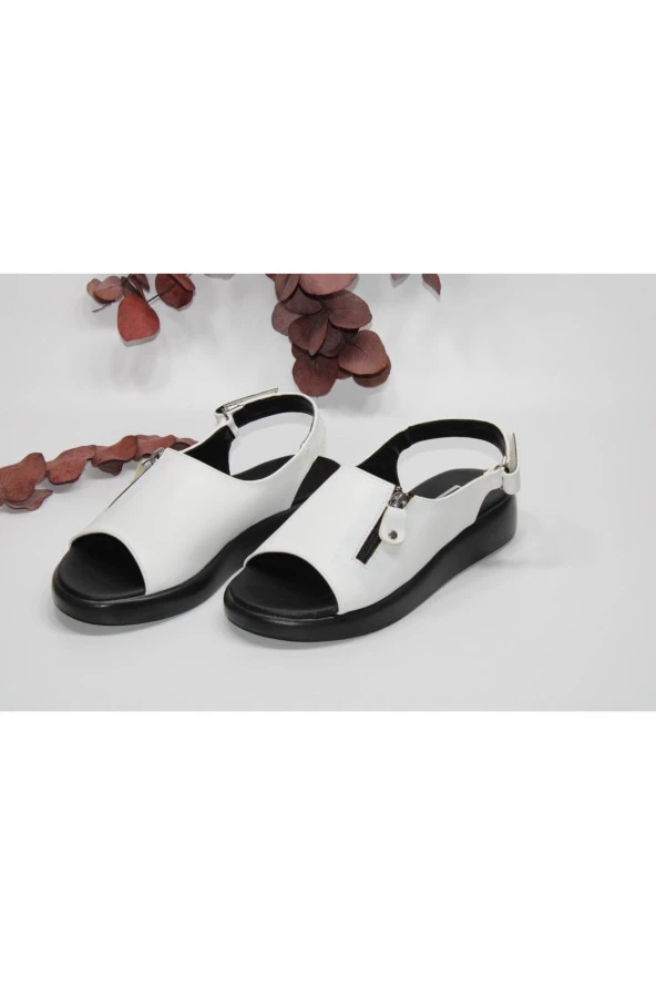 ÖNÜ VE ARKASI AÇIK TEK BANT FERMUAR SÜS DETAY ORTOPEDİK GÜNLÜK SANDALET - 11