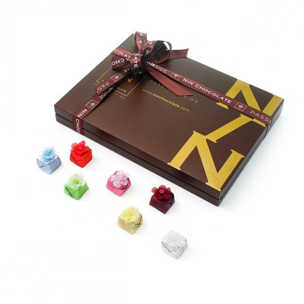 Nin Askılı Çiçek Dekorlu Fındık Giandujalı Bütün Fındıklı Sütlü Spesiyal Çikolata 525g - 5