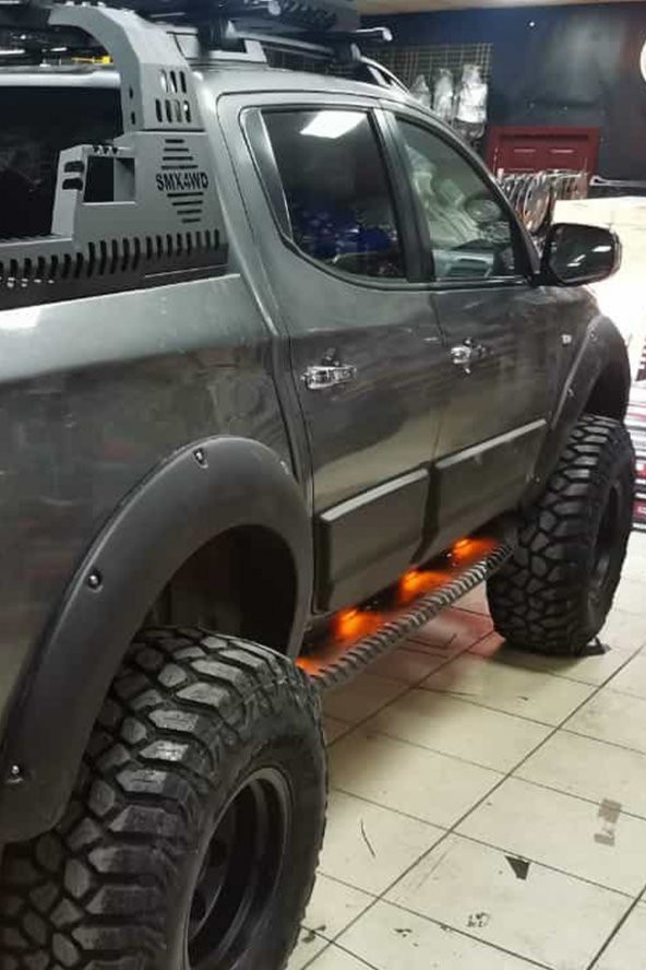 MİTSUBİSHİ L200 2020+ SMX4WD OFFROAD PİCKUP LAZER KESİM SİYAH LEDLİ IŞIKLI ARAÇ, OTO YAN BASAMAK - 2