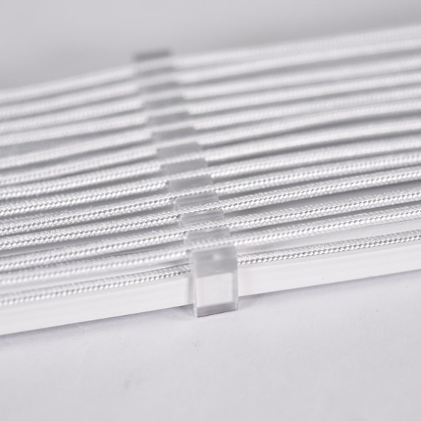 Lian Li Strimer Plus 3x8-Pin V2 ARGB Uzatma Kablosu