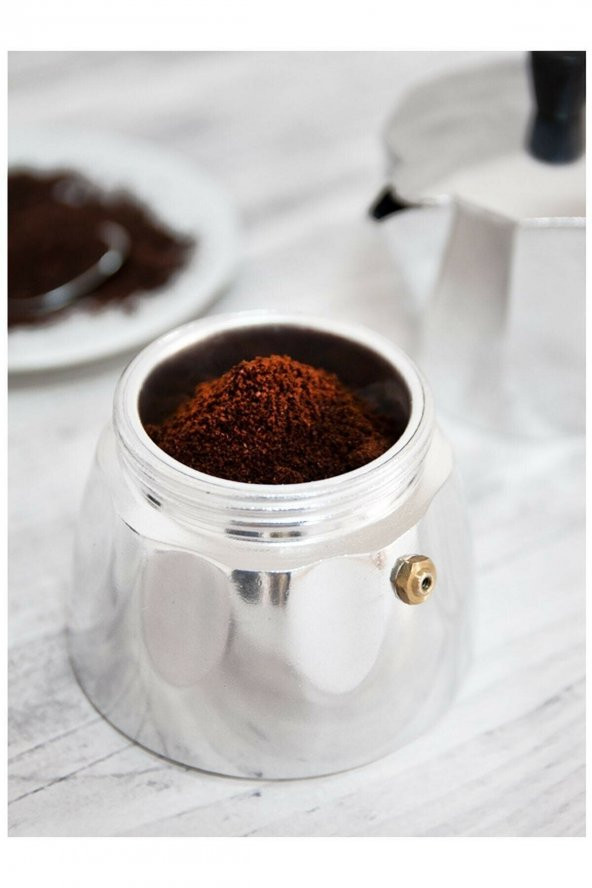 SPRENDA Moka Pot Express- Espresso Kahve Demleme Makinesi 6 Kişilik Aliminyum Ocak Üstü 6 Cup - 4