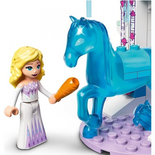 LEGO Disney 43209 Elsa and the Nokks Ice Stable - 3