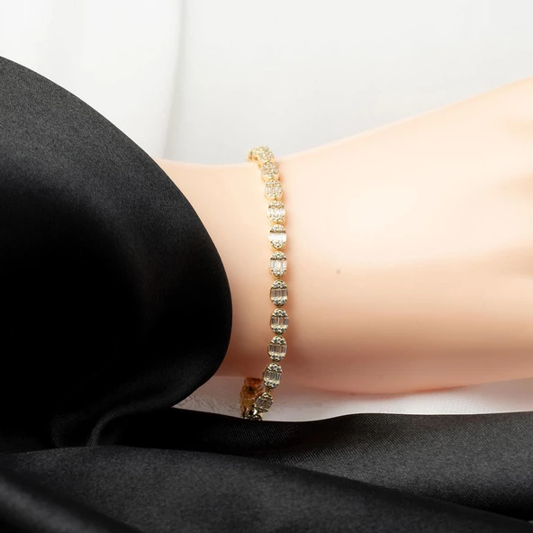 Baget Taşlı 14 Ayar Altın Bileklik - Resim 5