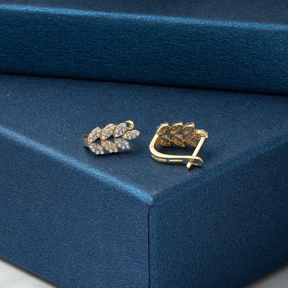 Yaprak 14 Ayar Altın Küpe - Resim 3