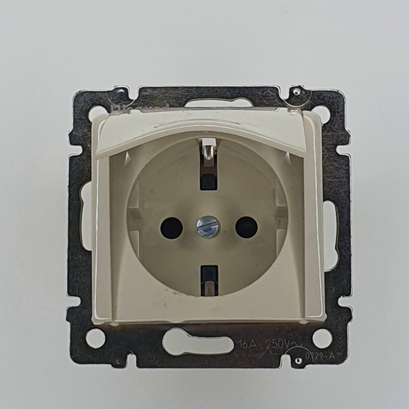 Legrand Valena Kapaklı topraklı priz 10/16 A - 250V AC Bej 774322