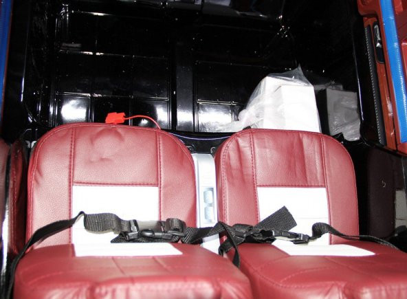range rover model 12V Akülü Araba (Uzaktan Kumandalı) indirimli sıfır ürün siyah akülü model - 3