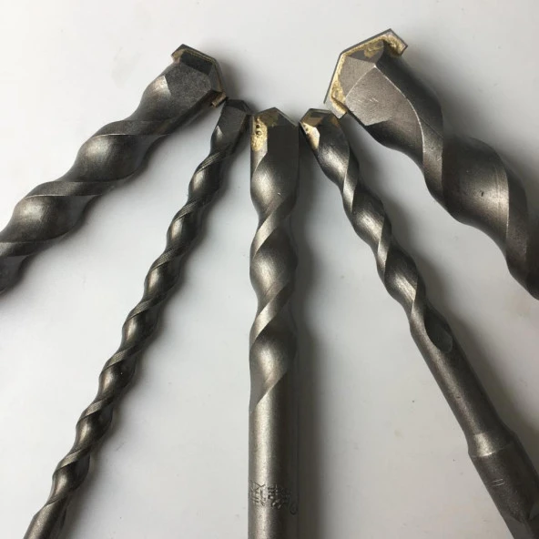 Kare DSS+ Sap Çift Flüt S2 Darbeli Beton Delme Matkap Uç 12x200mm - Resim 7