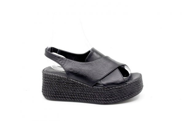 Zerhan 5806 Kadın Siyah Hakiki Deri Dolgu Topuk Sandalet Ayakkabı