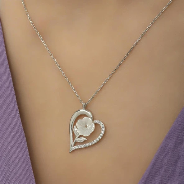 Beyaz Gül Motifli Zirkon Taşlı Gümüş Bayan Kalp Kolye - 7