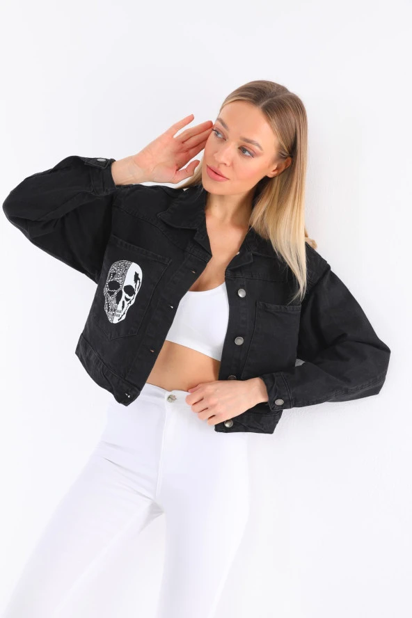 Kadın Siyah Jean Kurukafa Baskılı Parlak Taşlı Basic Crop Denim Kot Ceket - 4