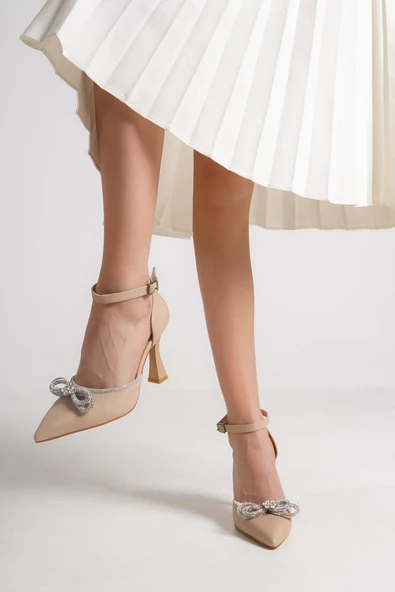 Ten Rengi Saten Fiyonk Taşlı Stiletto Kadeh Topuklu Ayakkabı - Darley - 3