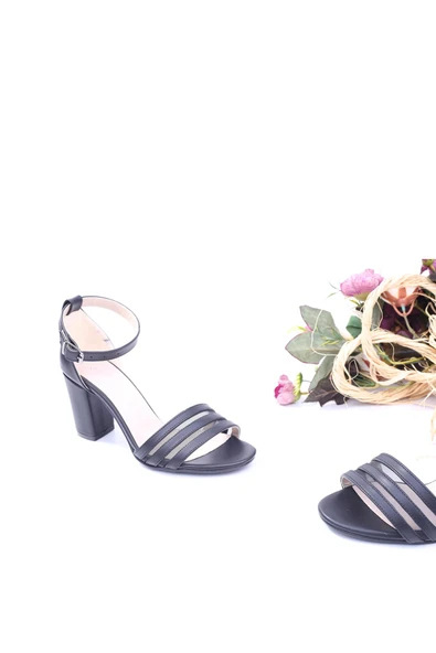 Goldstep 1601 Kadın 7,5 Cm Topuk Dantelli Tek Bant Sandalet - Resim 2