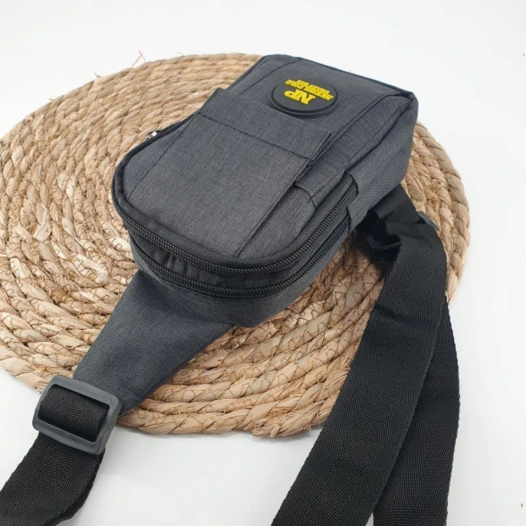 Küçük Boy Kapaklı Erkek Göğüs Çantası - Resim 4