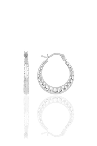 Gümüş çizgili orta boy şarnel küpe - Resim 3