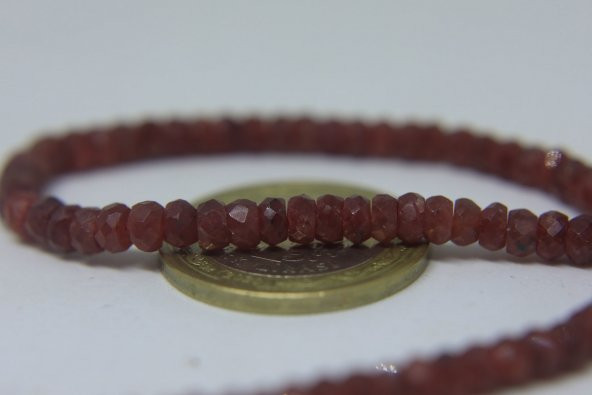 Yakut Taşı Dizi Faset Kesim 4x2mm (küçük delikli) - 2