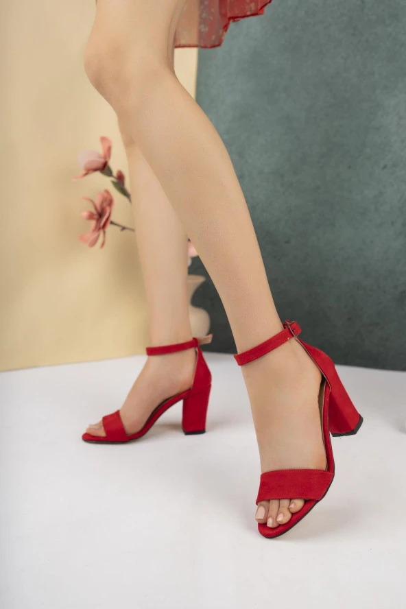 Merve BAŞ Kadın Kırmızı Süet Tek Bant 8CM Kalın Topuklu Klasik Ayakkabı