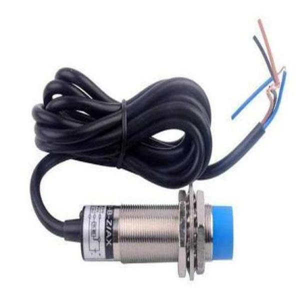 Kapasitif PNP Proximity Sensör - LJ18A3-B-Z/BY ürün görseli