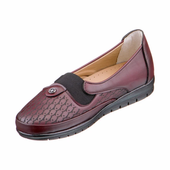 Bordo Siyah Lazer İşlemeli Kadın Ayakkabı - 4