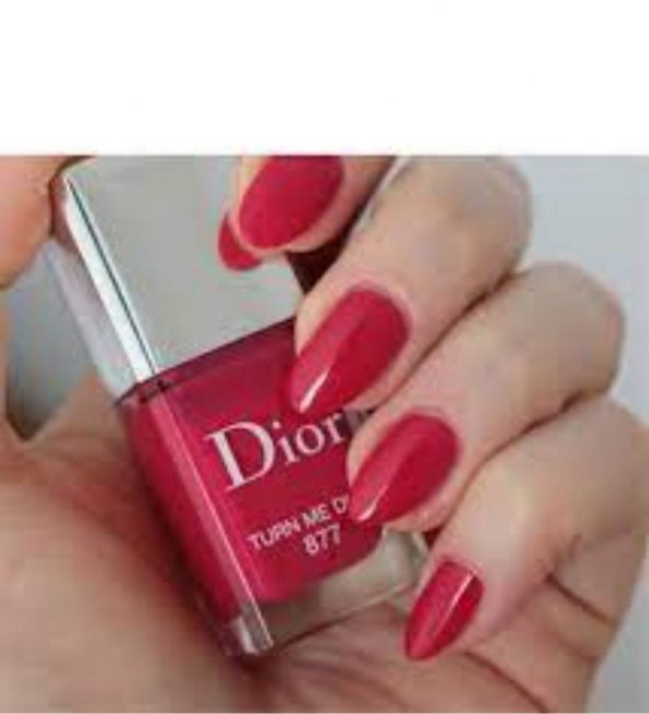 Dior Vernis Oje 877 Turn Me