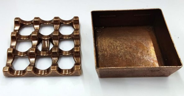 Bakır Renk Metal Kare Küllük, Eskitme Izgaralı Döküm Kül Tablası Oksitlenmez,Paslanmaz,Kırılmaz - 3